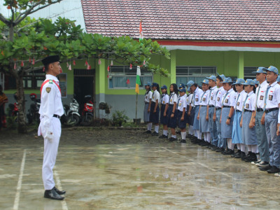 Upacara Pengibaran Bendera